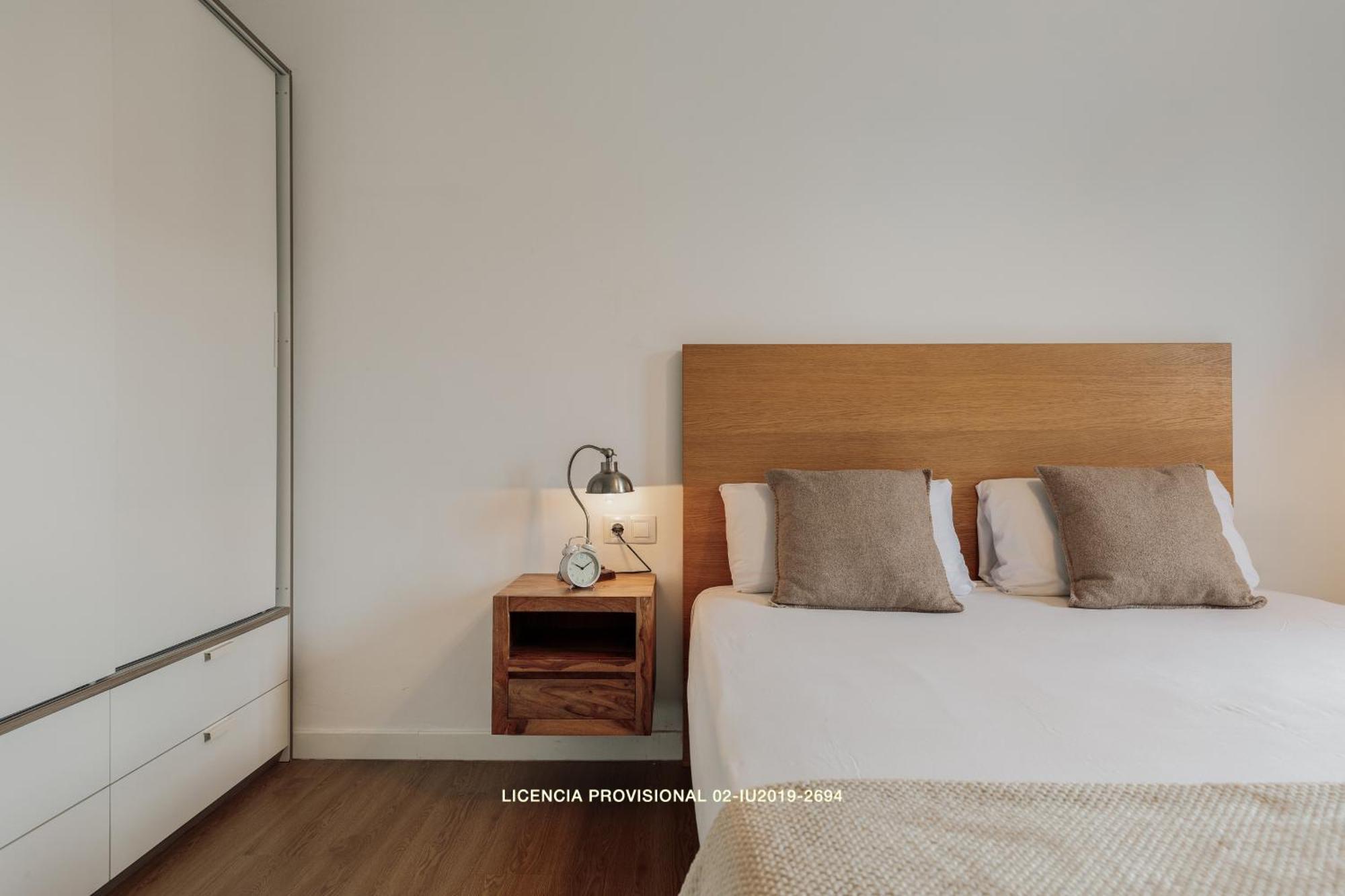Ola Living Sant Antoni Market Appartamento Barcellona